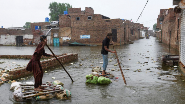 Inundações desde junho já desabrigaram mais de 30 milhões de pessoas (Foto: