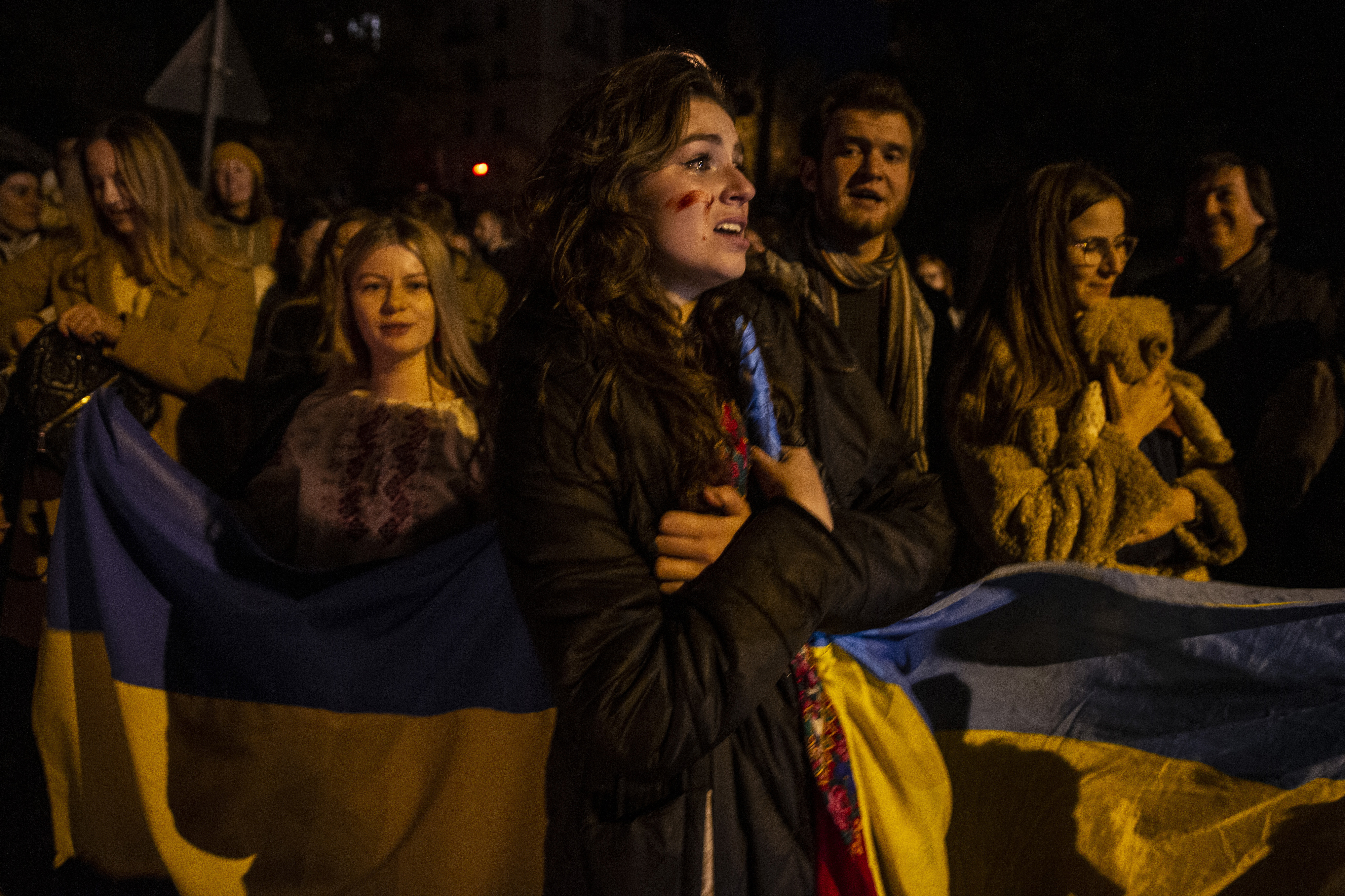 Após novos ataques, cidades ucranianas ficam sem energia e sem água