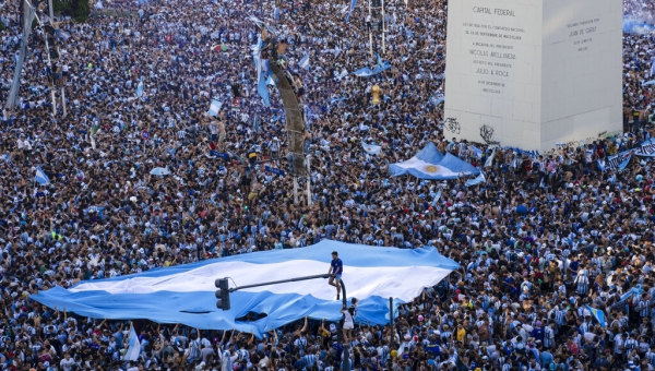 O dia seguinte à vitória argentina. País se refrigera com a conquista da Copa!