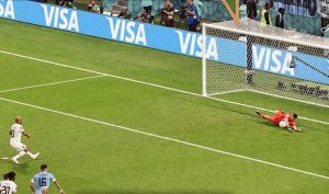 Pênalti perdido por Gana quando o jogo estava 0 a 0 (Foto: capt. vídeo)