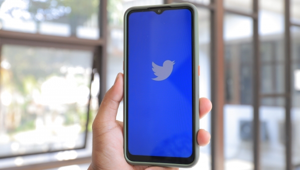 Investigação apura vazamento de dados de 400 milhões de usuários do Twitter