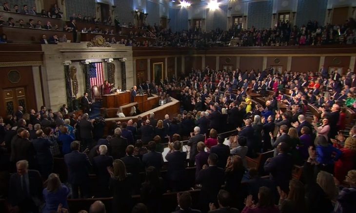 Biden pede ao Congresso para encerrar a luta contra a economia