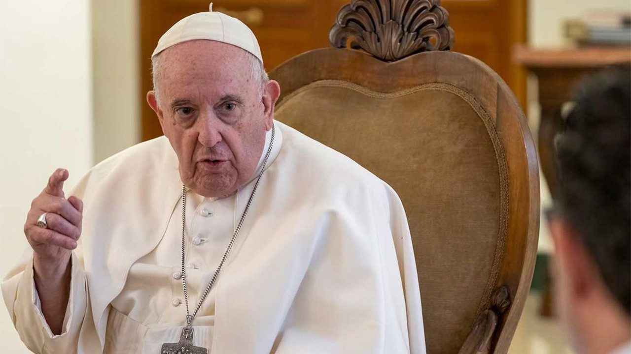 Papa Francisco surpreende e afirma que renúncias não devem virar moda no Vaticano