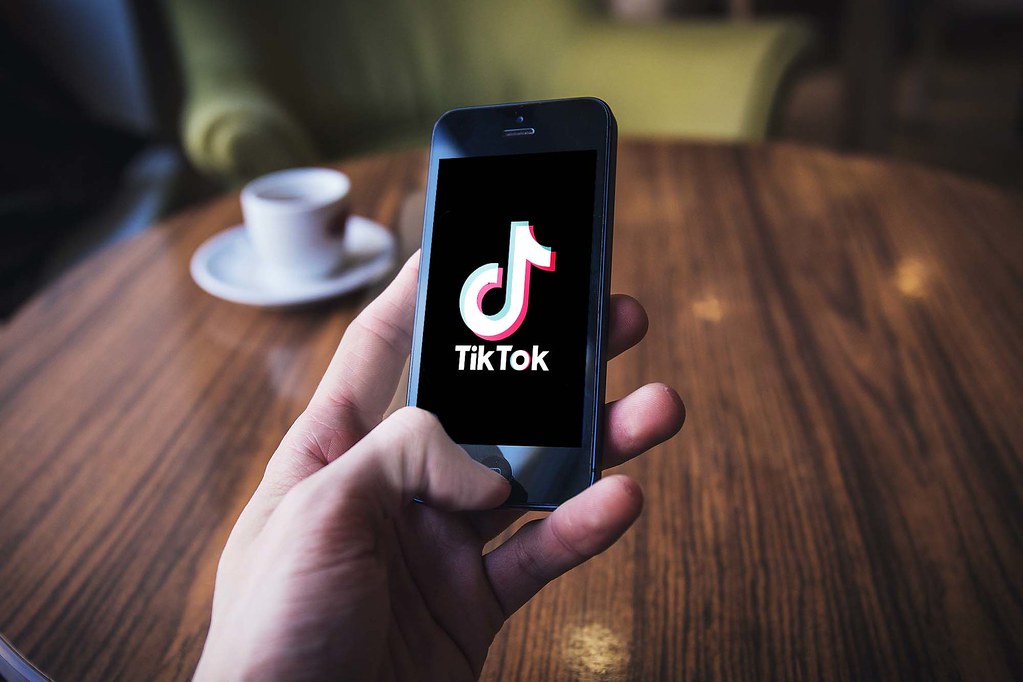 TikTok nos EUA é banido de dispositivos governamentais