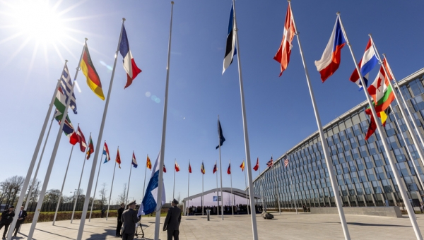 Finlândia integra-se à OTAN no processo de adesão mais rápido da aliança