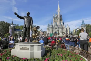 Disney cancela projeto de US$867 milhões na Flórida