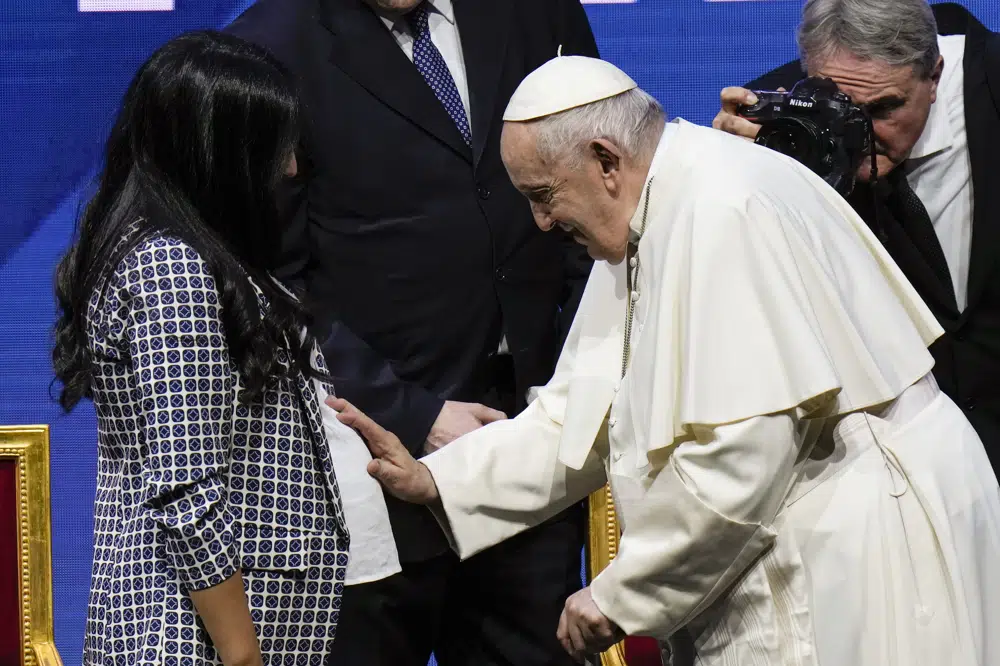 Papa Francisco e Giorgia Meloni pedem aos italianos que tenham mais filhos